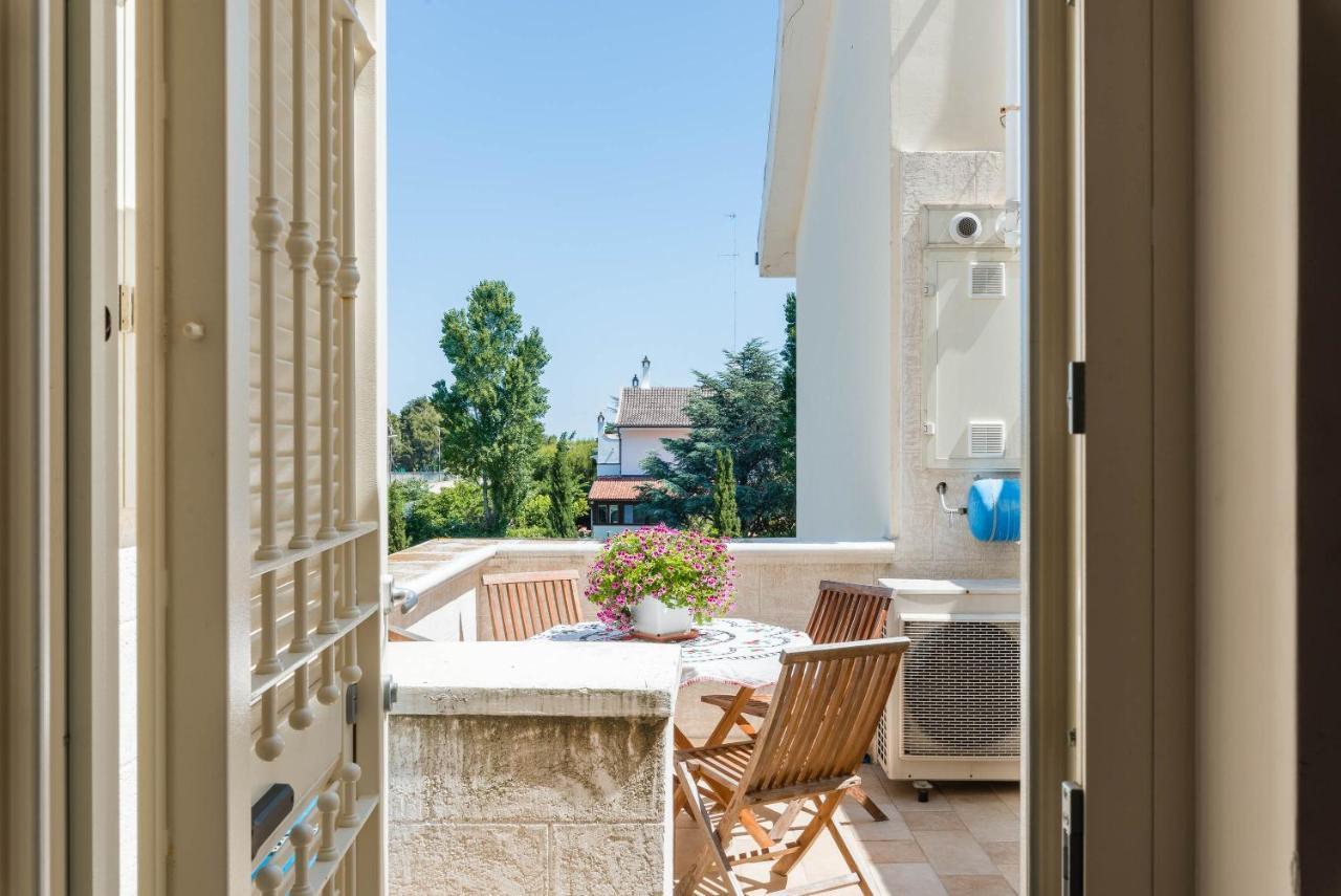 バーリCasa Torre Di Specchio 2 Con Piscinaアパートメント エクステリア 写真
