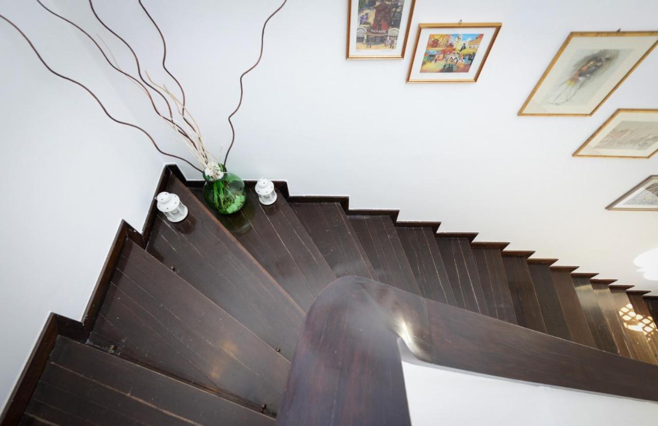 バーリCasa Torre Di Specchio 2 Con Piscinaアパートメント エクステリア 写真
