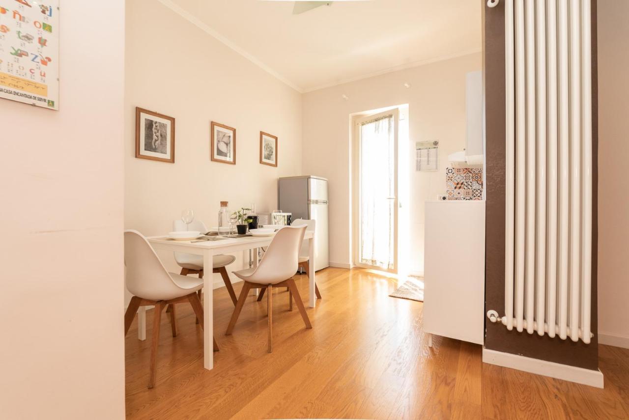 バーリCasa Torre Di Specchio 2 Con Piscinaアパートメント エクステリア 写真